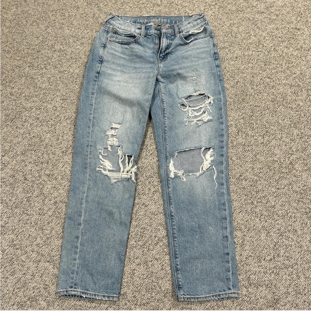American Eagle Outfitters Light Blue Distressed Straight Leg Jeans